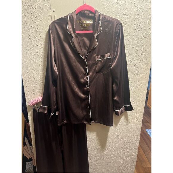Victoria’s Secret Brown Pajama Set Woman’s Size Medium 100% Polyester -Flawed-Sn - Picture 2 of 16